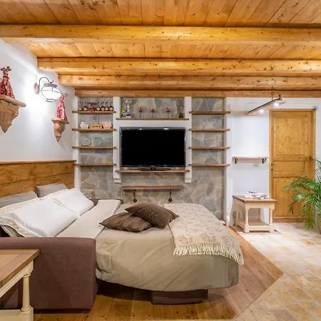 Апартаменты Sweet Minihouse Free Parking *